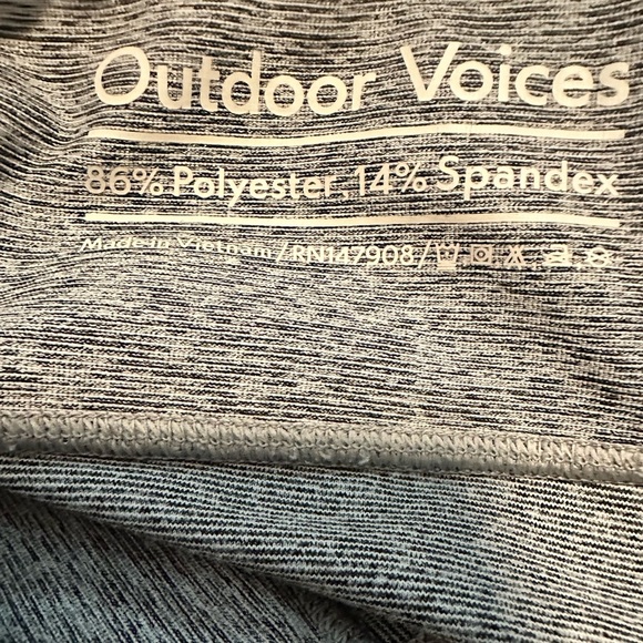 Outdoor Voices Leggings Dove and Ash Color Block 23” Inseam - Picture 7 of 7